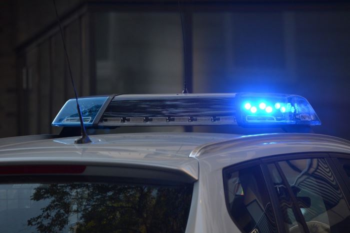 Policja Świętochłowice: Nieodpowiedzialna jazda 42-latka na podwójnym gazie i bez uprawnień