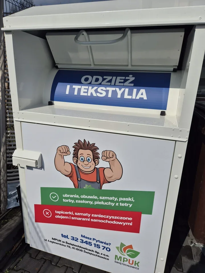 Nowe kontenery na tekstylia stanęły w wielu punktach Świętochłowic