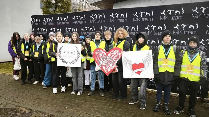 Młodzi wolontariusze SP2 zabezpieczyli trasę podczas Parkowych Hercklekotów