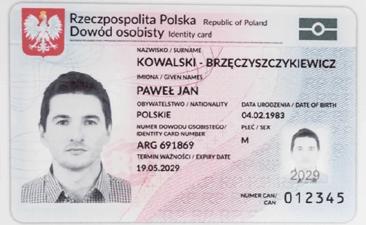 Dowód osobisty może zepsuć wakacje – termin warto sprawdzić już teraz