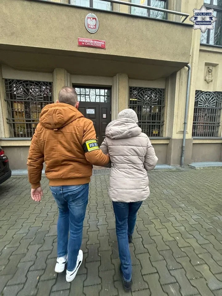 Próbowała przekupić policjantów - chciała uniknąć Izby Wytrzeźwień