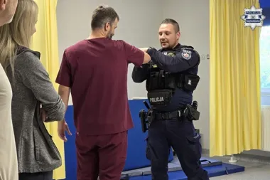 Kiedy w szpitalu pojawia się agresja - policjant szkolił personel