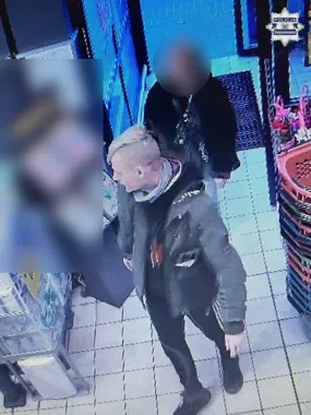Po kradzieży alkoholu wyciągnął pałkę teleskopową - policja pokazuje wizerunek